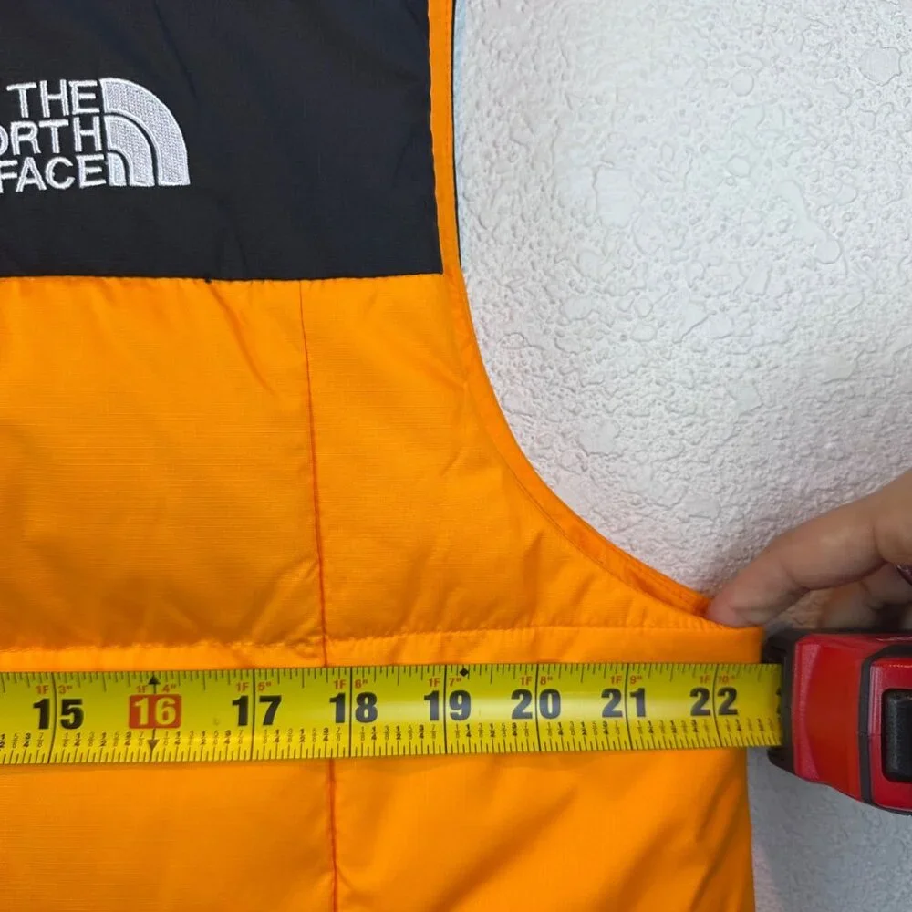 The North Face Orange Black Puffer Vest Mens M Zip Outdoor Gorpcore - Picture 8 of 12